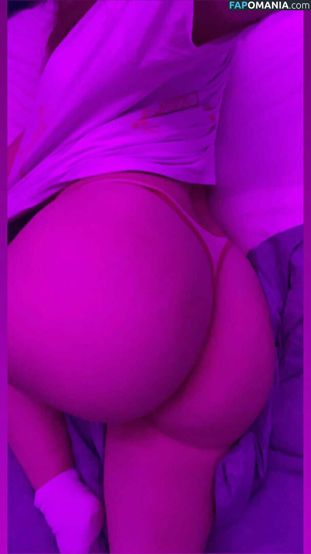 Ellie / Ellie Hammond / ellie.rhammond_ Nu OnlyFans  Photo fuitée #6