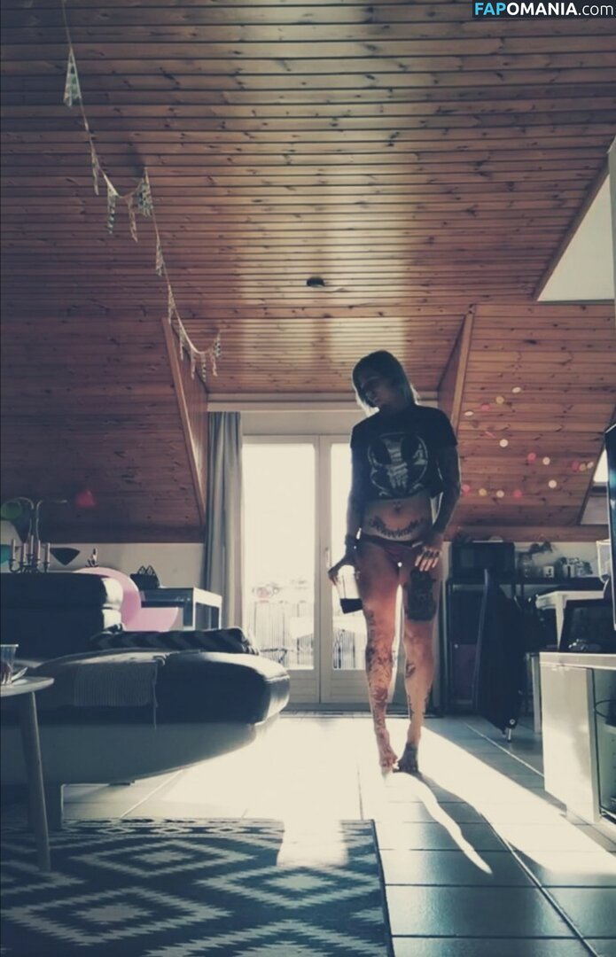 Elliex13 / https: Nu OnlyFans  Photo fuitée #3