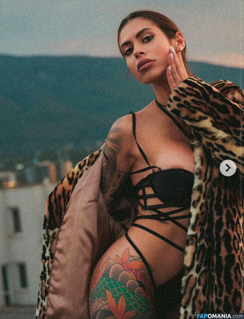 ellsii_ / inkedelenaa Nu OnlyFans  Photo fuitée #11