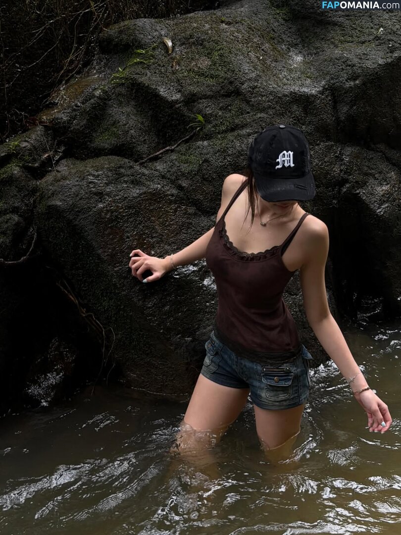 Elyn Leong / elynleonggg / https: Nu OnlyFans  Photo fuitée #5