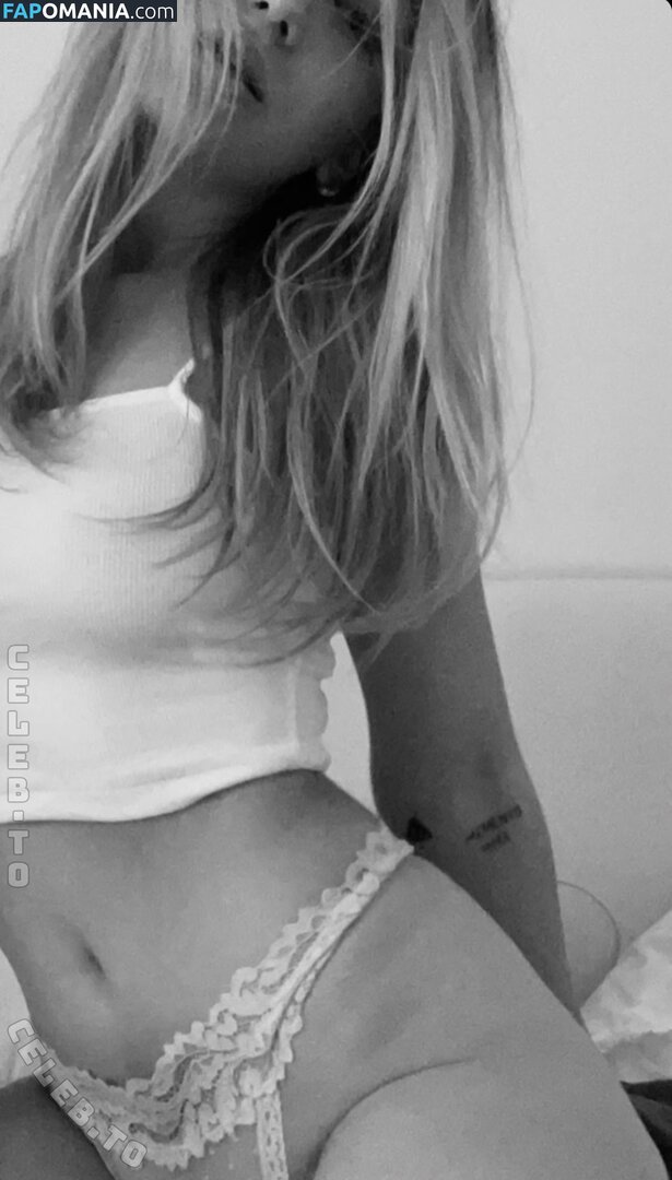 Ema Louise / emalouiise / emaxlouise Nu OnlyFans  Photo fuitée #6
