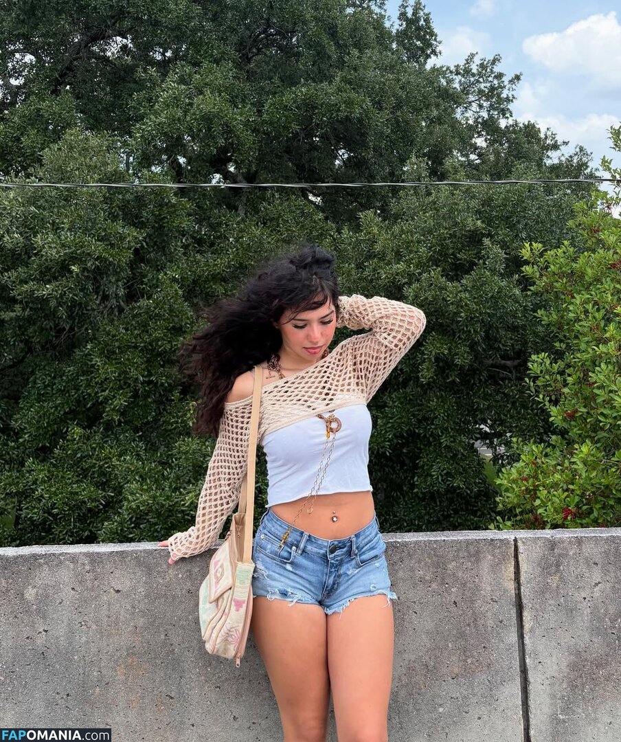 Emaleah Christou / emaleahchristou / https: Nu OnlyFans  Photo fuitée #8