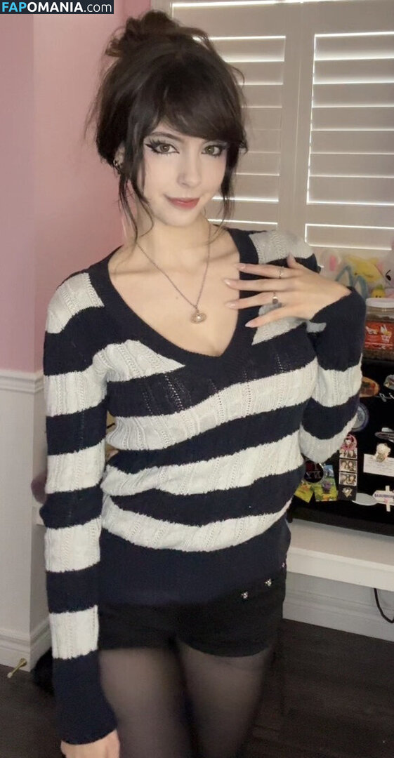 __emiki / em098 / emik28 / emiki / emiki28 / ilovekitties.28 Nu OnlyFans  Photo fuitée #8