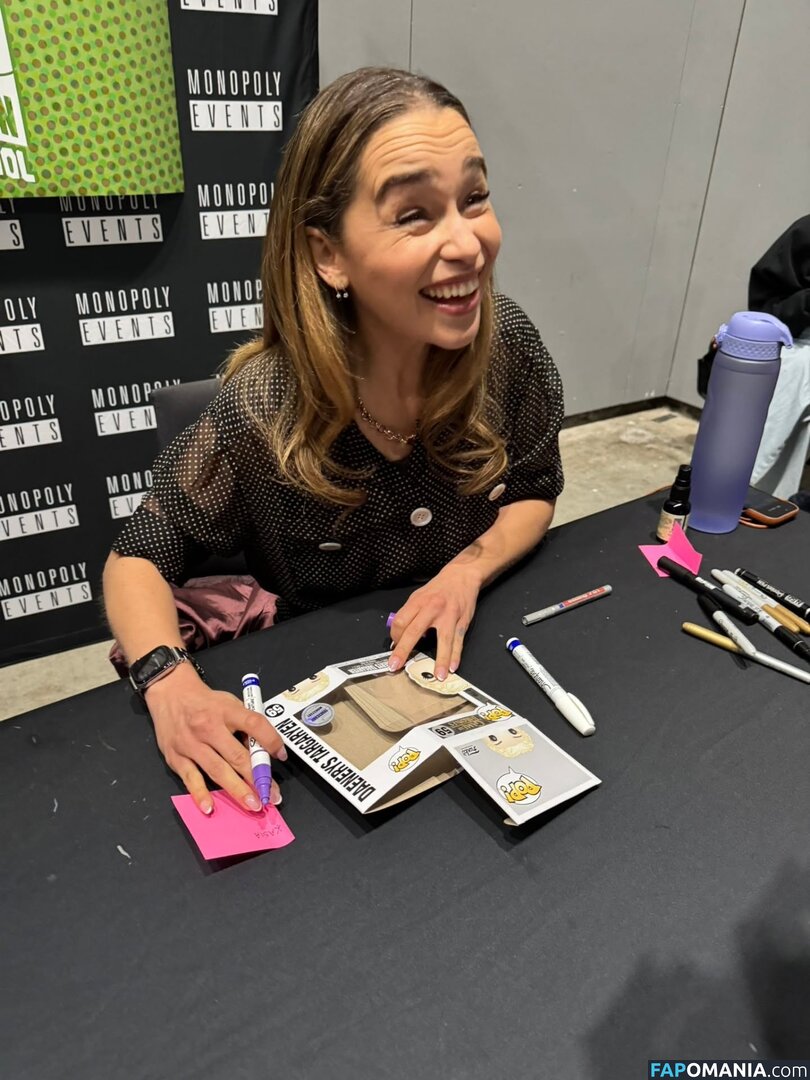 Emilia Clarke / clarkeyxo / emilia_clarke / emiliaclarke Nu OnlyFans  Photo fuitée #889