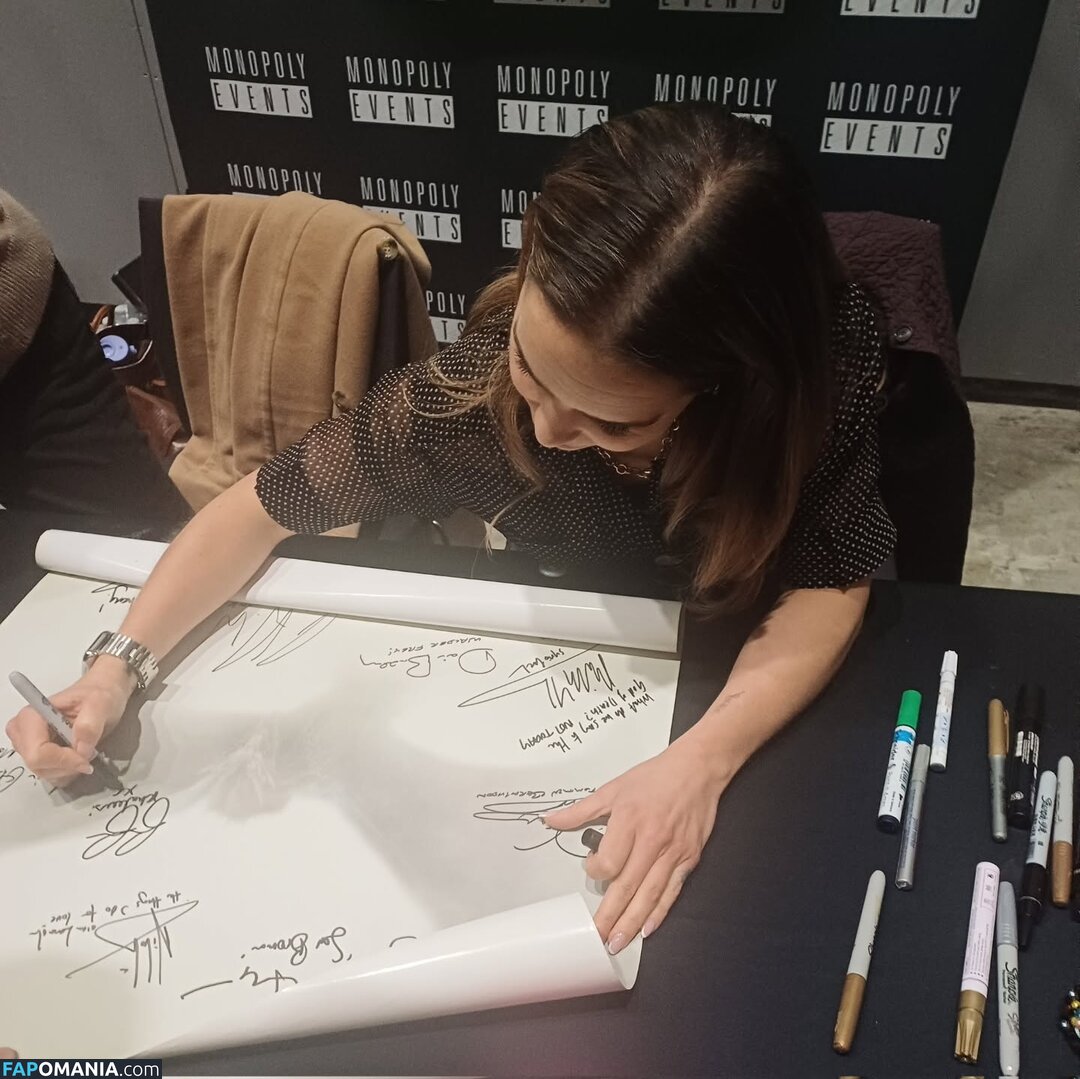 Emilia Clarke / clarkeyxo / emilia_clarke / emiliaclarke Nu OnlyFans  Photo fuitée #893