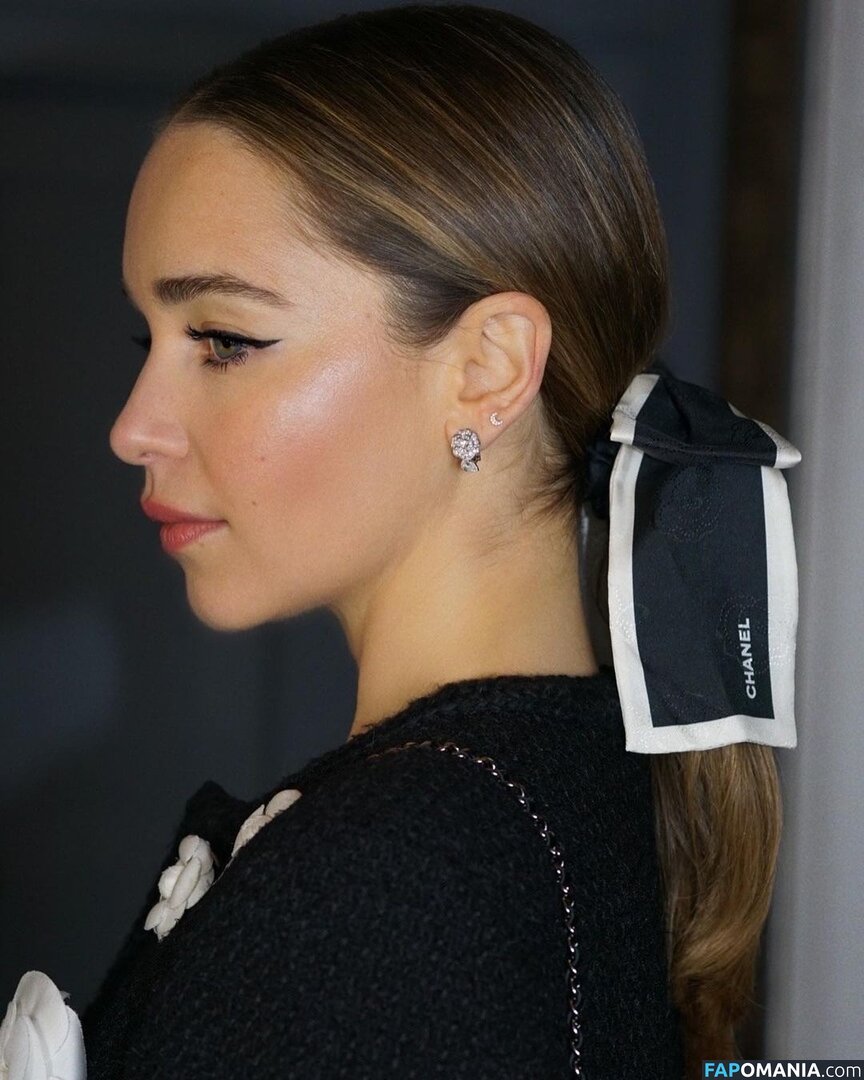 Emilia Clarke / clarkeyxo / emilia_clarke / emiliaclarke / emiliaclarkecentral / https: Nu OnlyFans  Photo fuitée #934
