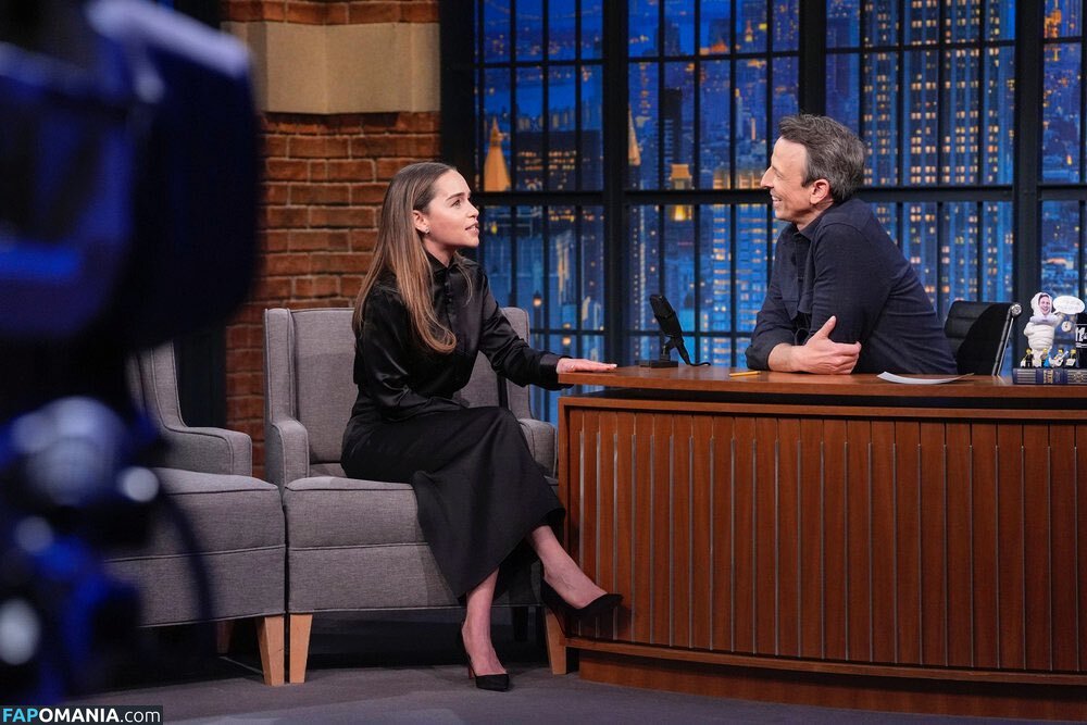 Emilia Clarke / clarkeyxo / emilia_clarke / emiliaclarke / emiliaclarkecentral / https: Nu OnlyFans  Photo fuitée #935