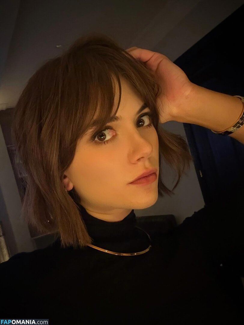 Emilia Jones Nu OnlyFans  Photo fuitée #25