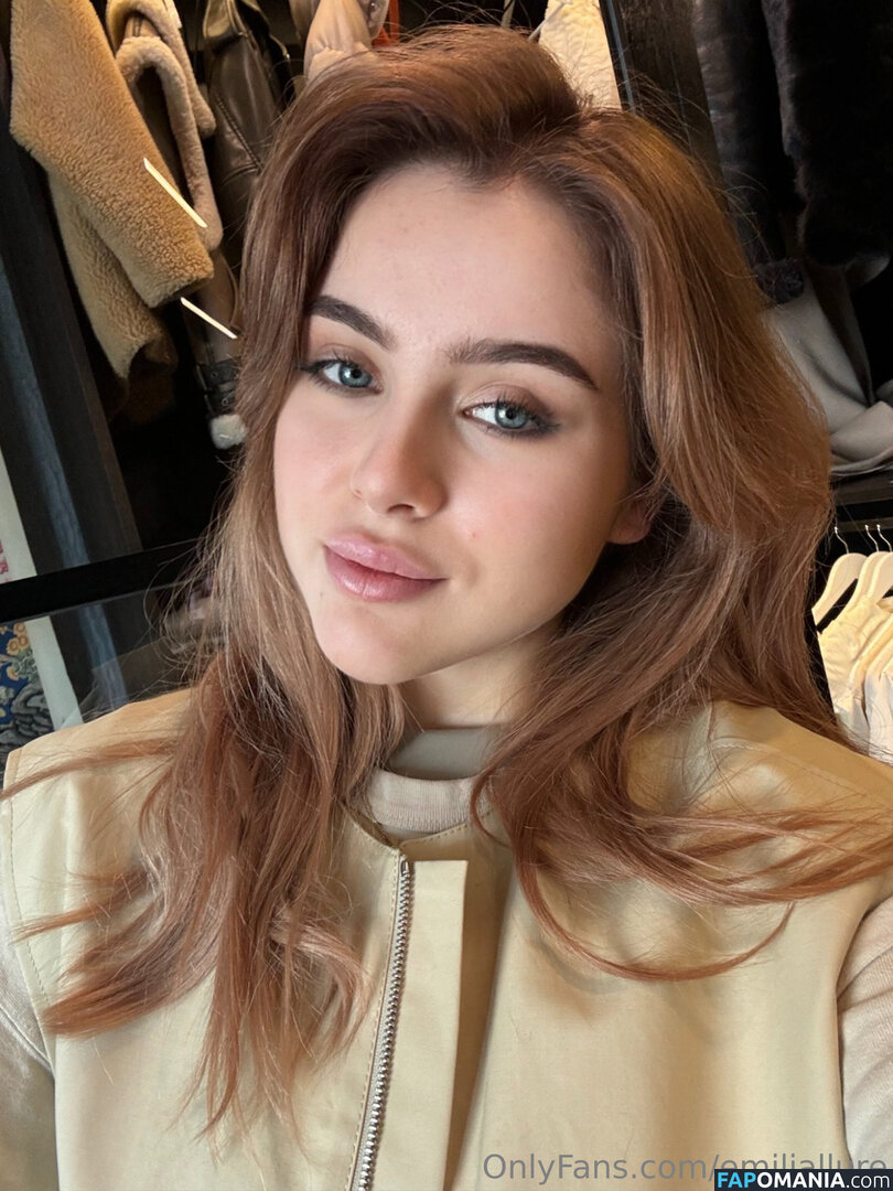 emiliallure Nu OnlyFans  Photo fuitée #9