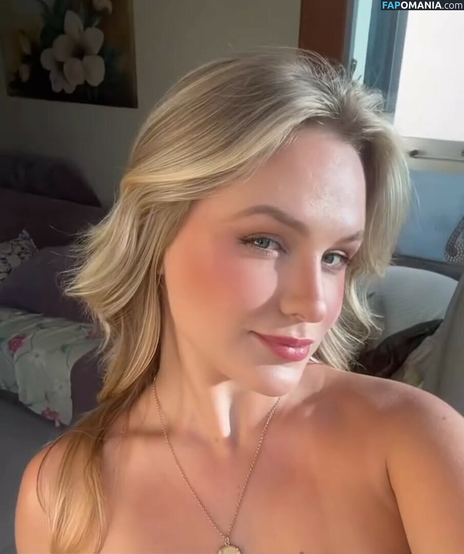 Emilly Schellmann / _emillyschellmann Nu OnlyFans  Photo fuitée #39