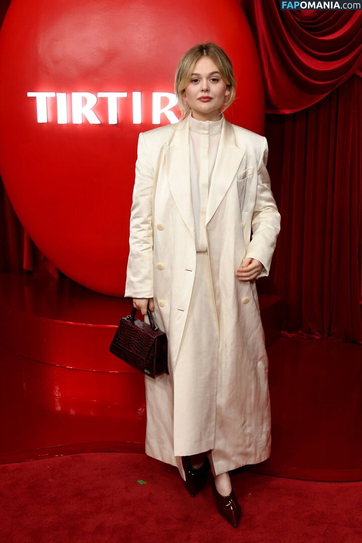 Emily Alyn Lind / emilylind Nu OnlyFans  Photo fuitée #131