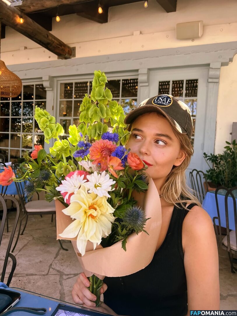 Emily Alyn Lind / emilylind Nu OnlyFans  Photo fuitée #135