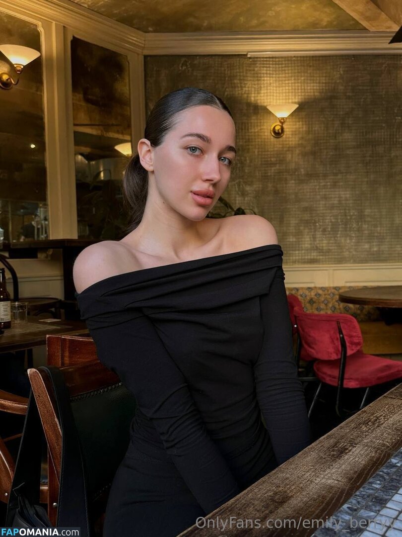 emily_berryy Nu OnlyFans  Photo fuitée #3