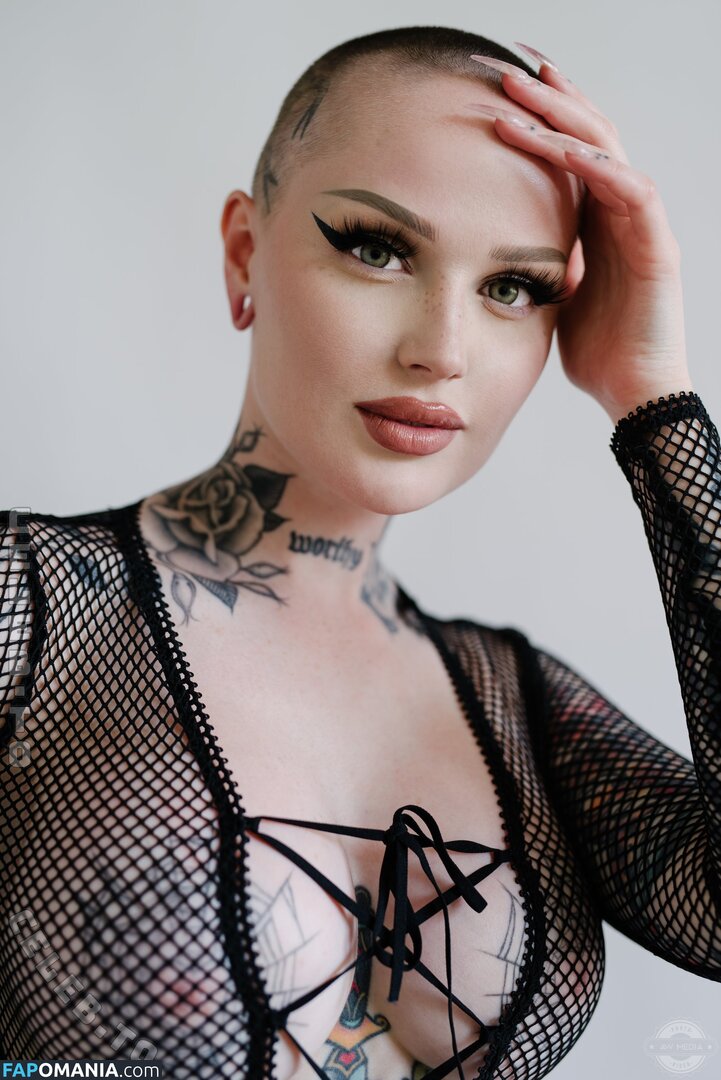 Emily Boring / embodoe / https: Nu OnlyFans  Photo fuitée #4