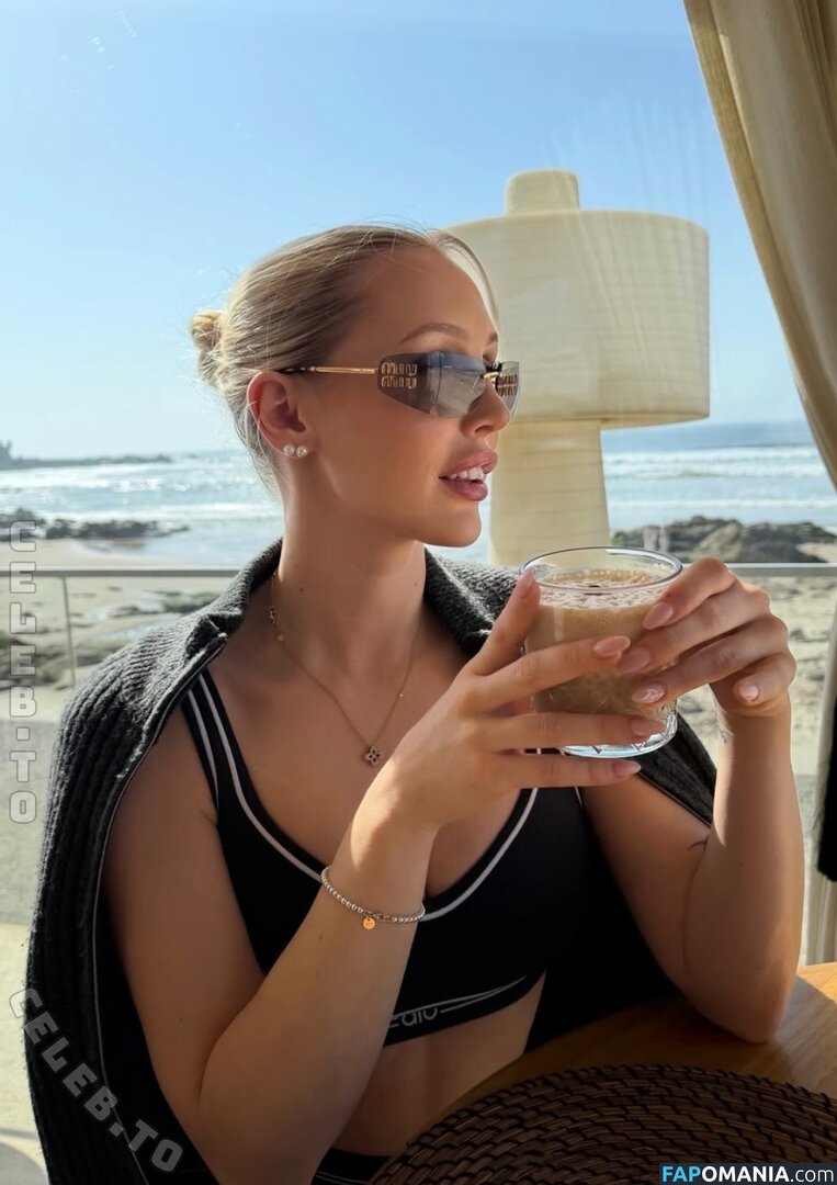 Emily Claire / emilyclairexy Nu OnlyFans  Photo fuitée #2