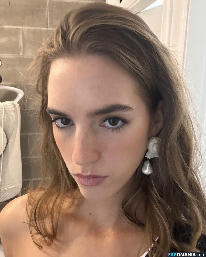 Emily Feld / emily.feld / fanpage_emily_feld / viki.winki Nu OnlyFans  Photo fuitée #3956