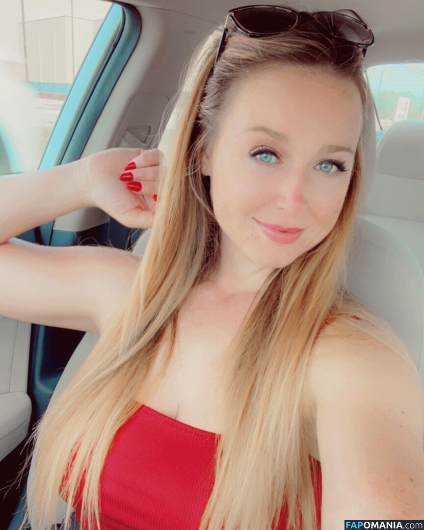 Emily James Nu OnlyFans  Photo fuitée #3