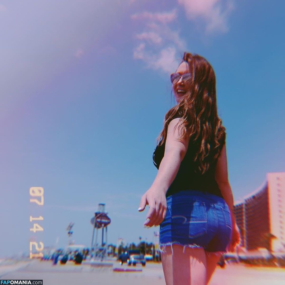 Emily James Nu OnlyFans  Photo fuitée #6