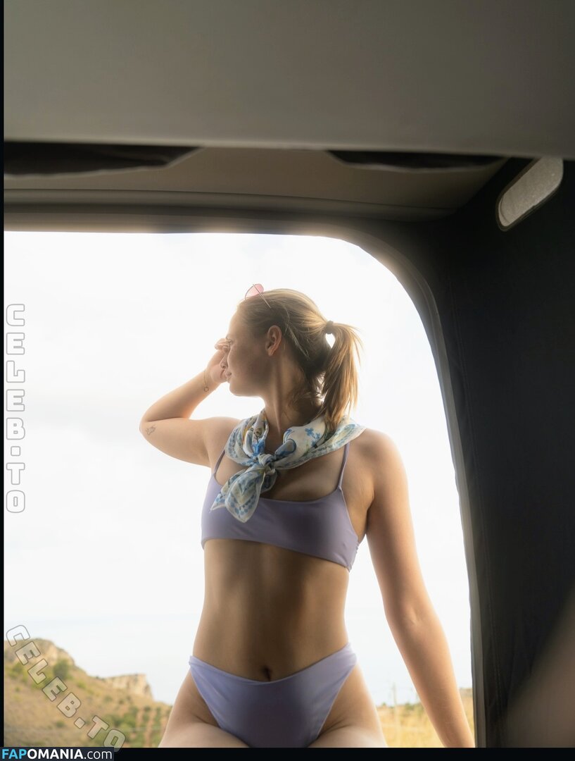 Emily Marie Neumann / emilymarieneumann Nu OnlyFans  Photo fuitée #2