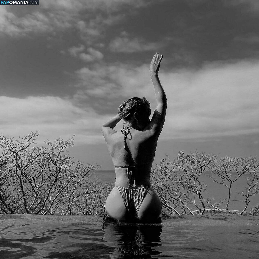 Emily Osment / emilyosment / laurenx687 Nu OnlyFans  Photo fuitée #204