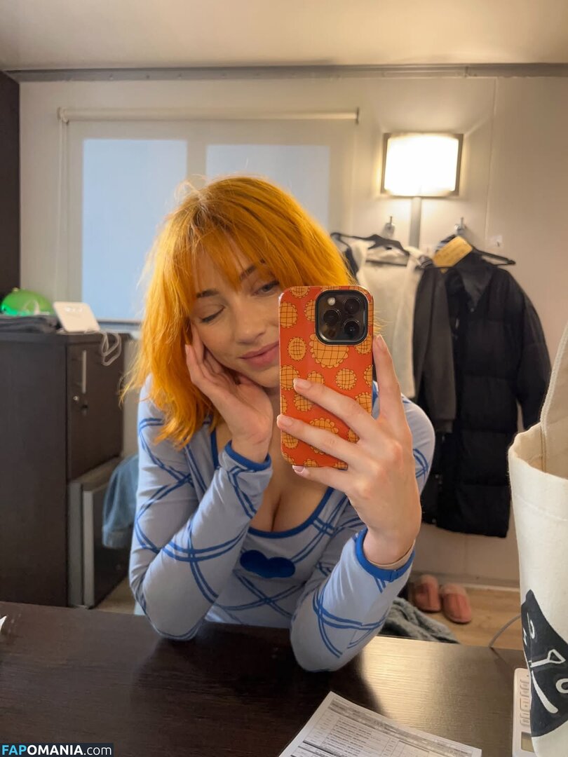 Emily Rudd / emilysteaparty Nu OnlyFans  Photo fuitée #262