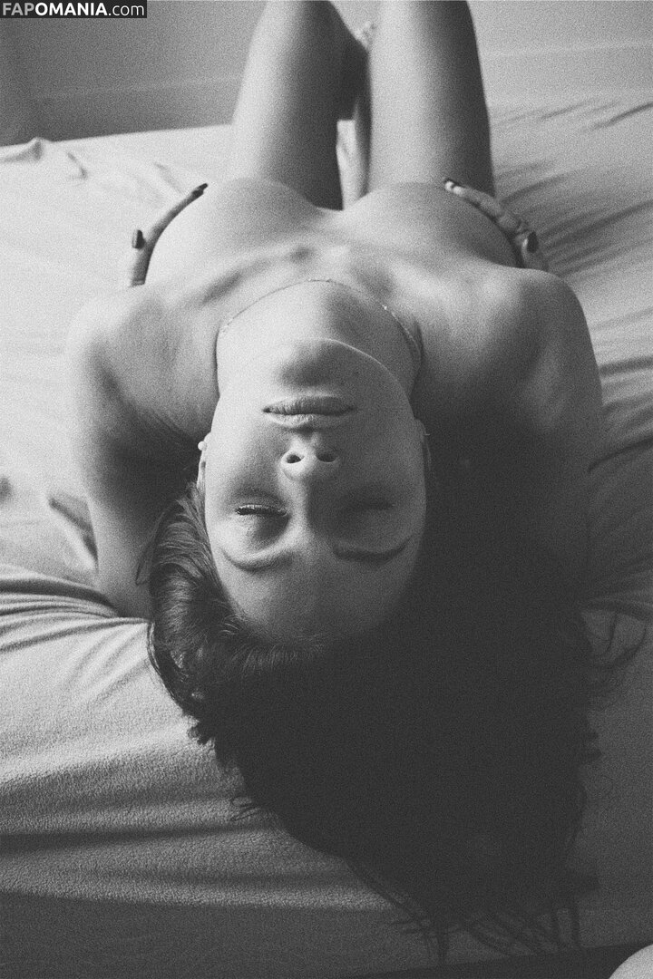 Emily Slater / emilylslater / emilyslaterr / itsemilyslater Nu OnlyFans  Photo fuitée #12