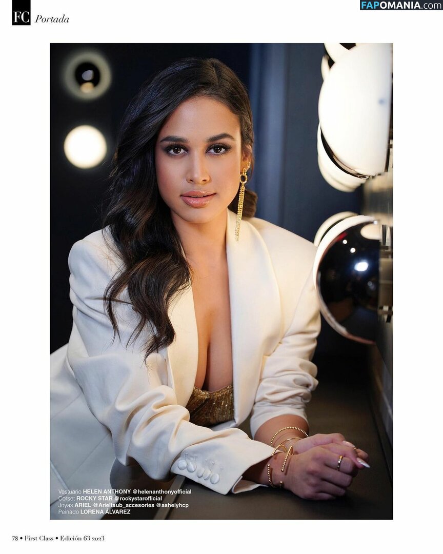 Emily Tosta / emilytosta Nu OnlyFans  Photo fuitée #13