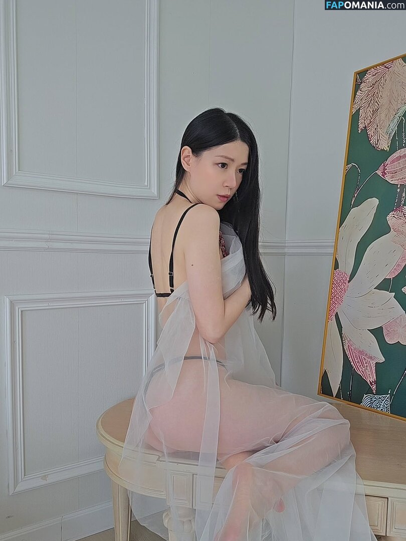 Emilyck Chan / emily_0224 / emilyk8z Nu OnlyFans  Photo fuitée #33