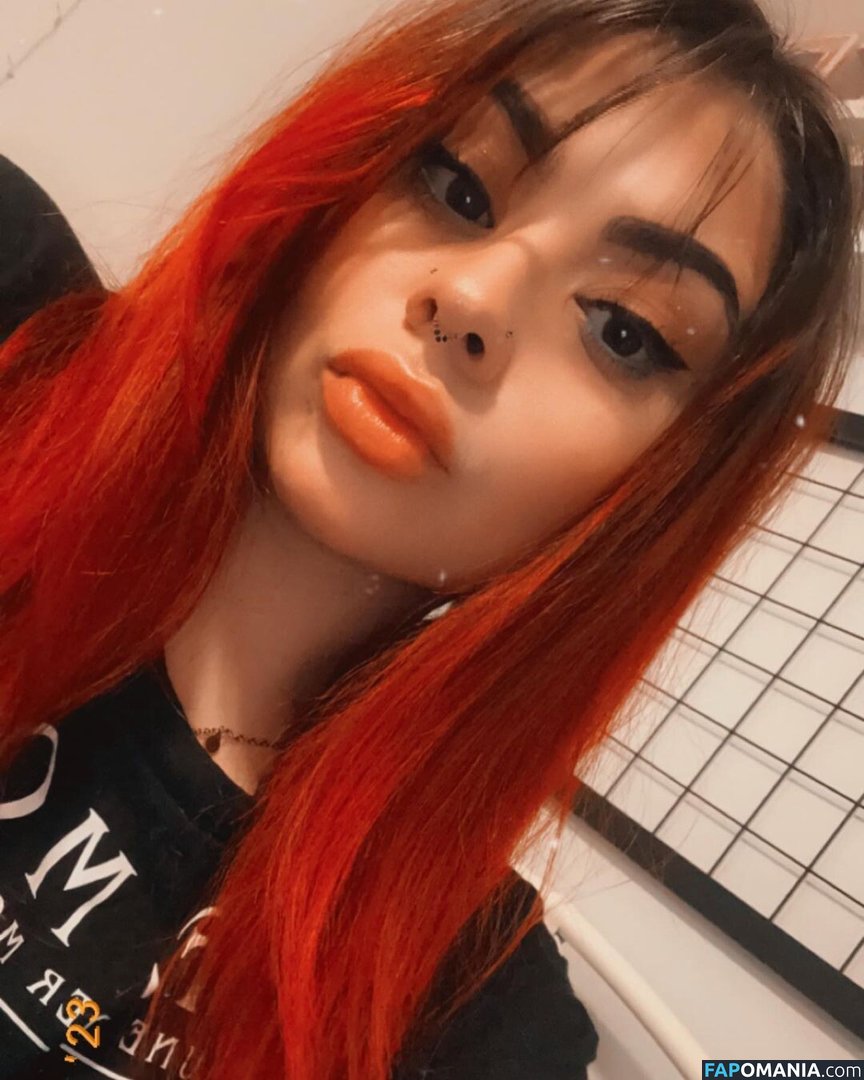 emilyelixer / emmilyelizabethh Nu OnlyFans  Photo fuitée #24