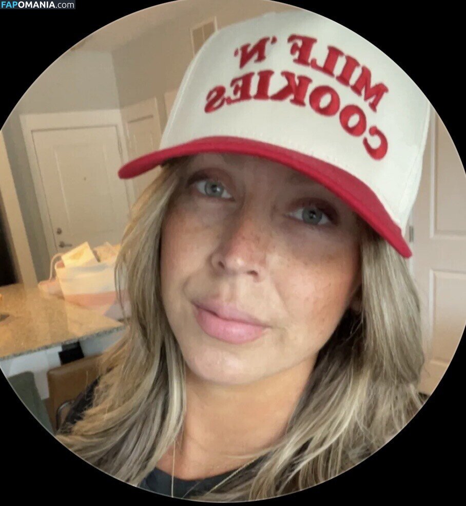 Emilyprimaryparent / emily_finny Nu OnlyFans  Photo fuitée #3