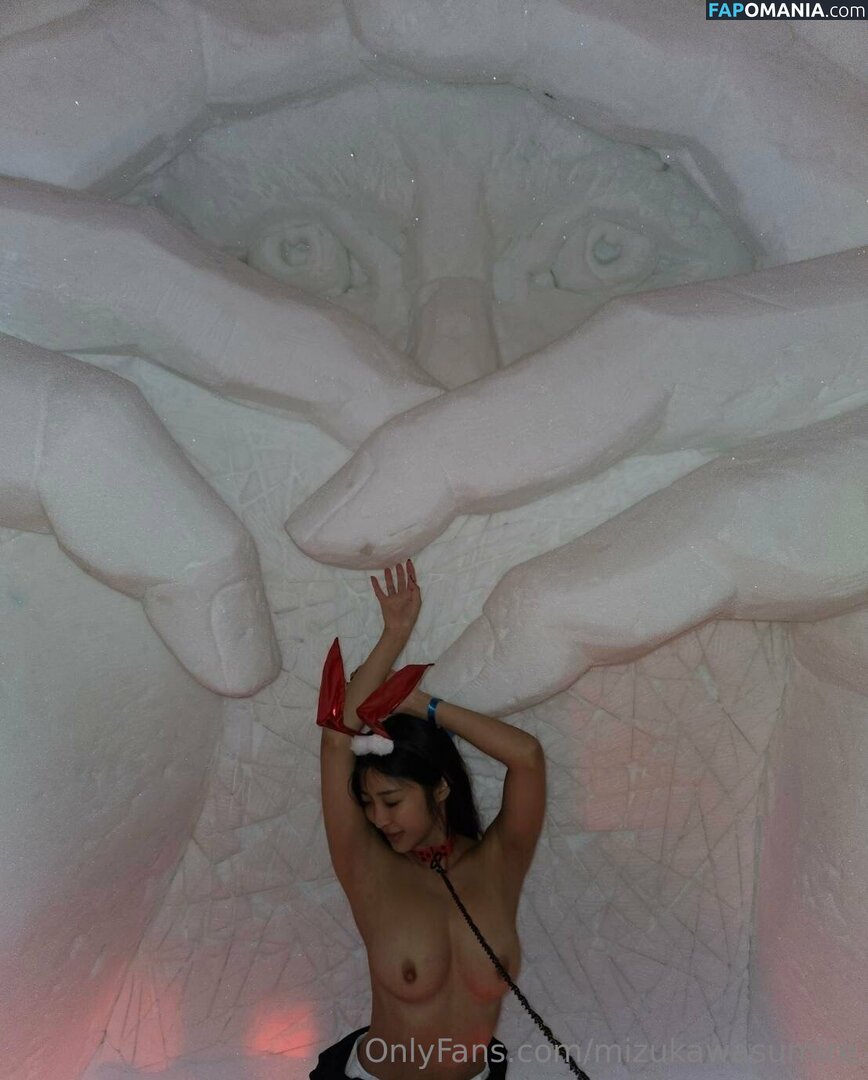 Emiri Momata / emirimomota / mizukawasumire Nu OnlyFans  Photo fuitée #17