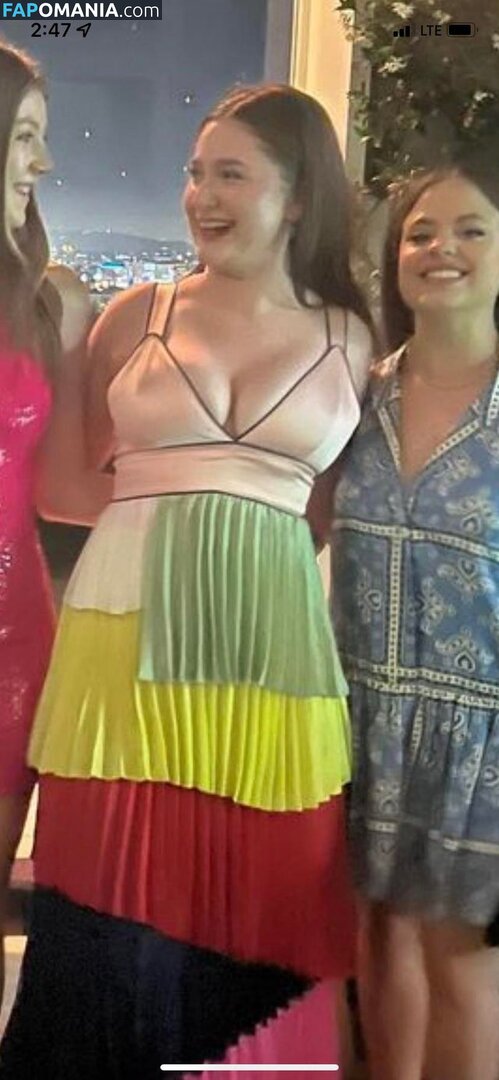 Emma Kenney / EmmaRoseKenney / emmakenney Nu OnlyFans  Photo fuitée #357