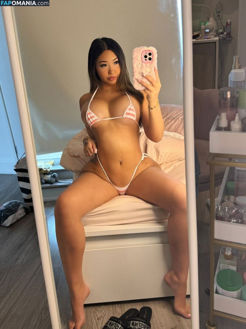 Emma Lvxx / bunni.emmie / daddylvx / emma.lvxx Nu OnlyFans  Photo fuitée #29