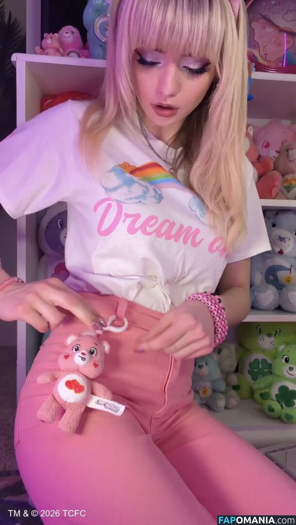 Emma's MySpace / emmaouille / emmas.world / emmasmyspace Nu OnlyFans  Photo fuitée #1
