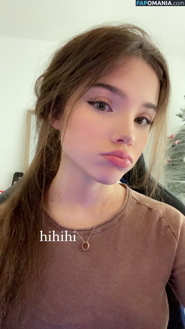 emmybeehz / emmyuh / emmyurr Nu OnlyFans  Photo fuitée #7