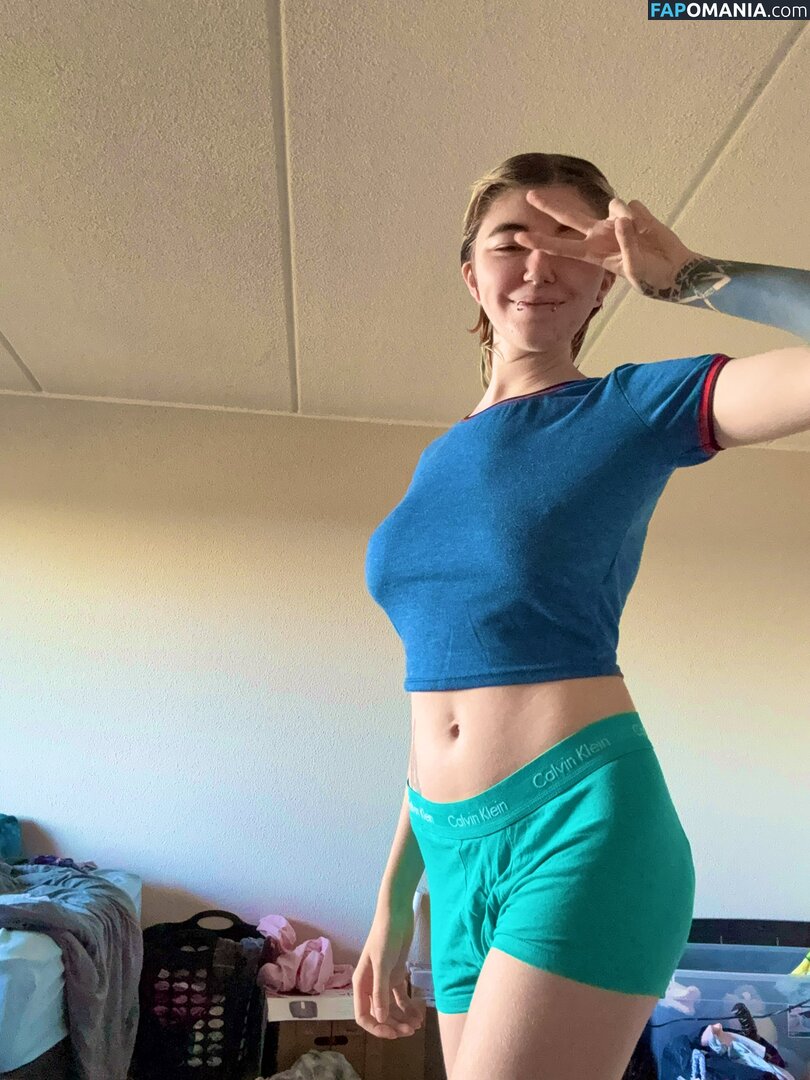 erasedweeaboo / erasedweeb Nu OnlyFans  Photo fuitée #4