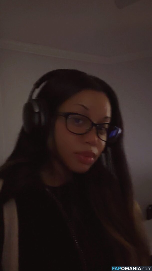 BigBossBoze / Ericka Bozeman Nu OnlyFans  Photo fuitée #3