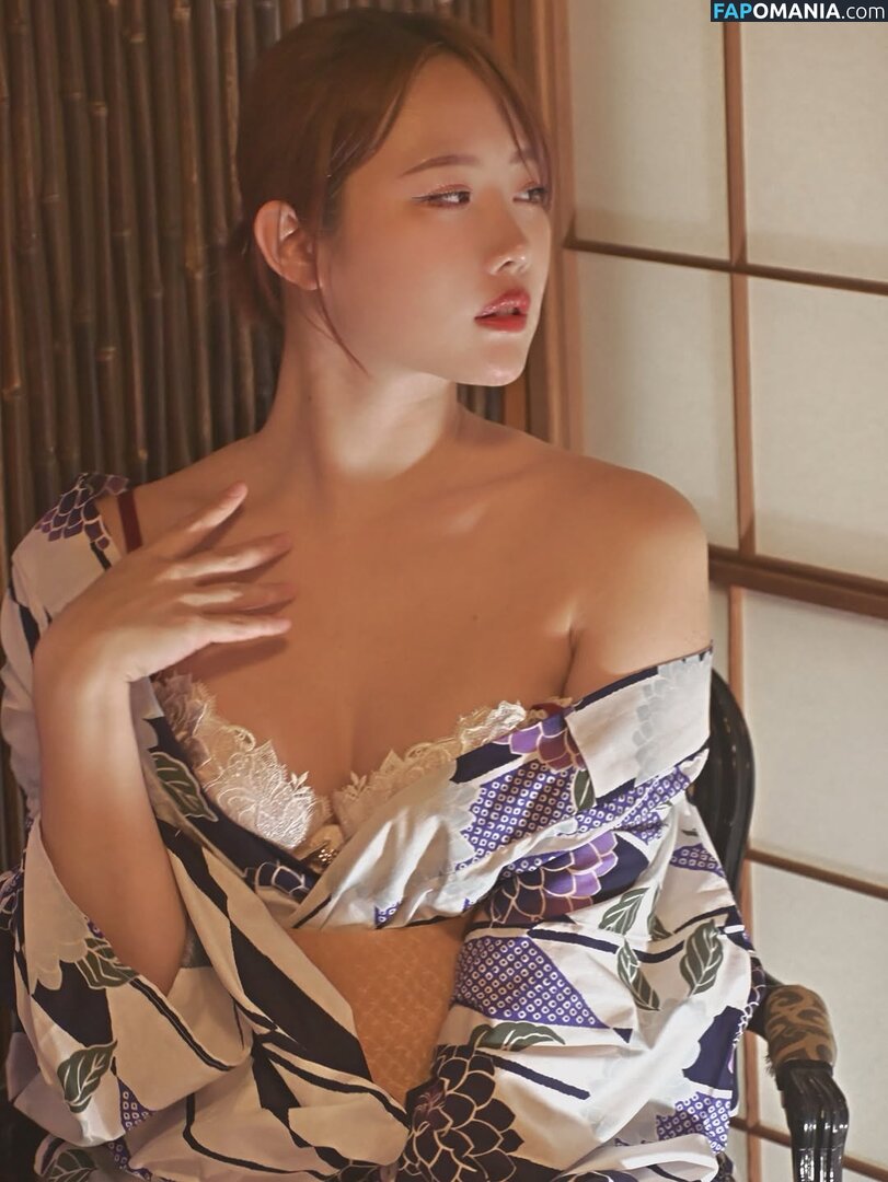 Erika Momoyama / eri0208i / erika_momoyama Nu OnlyFans  Photo fuitée #2