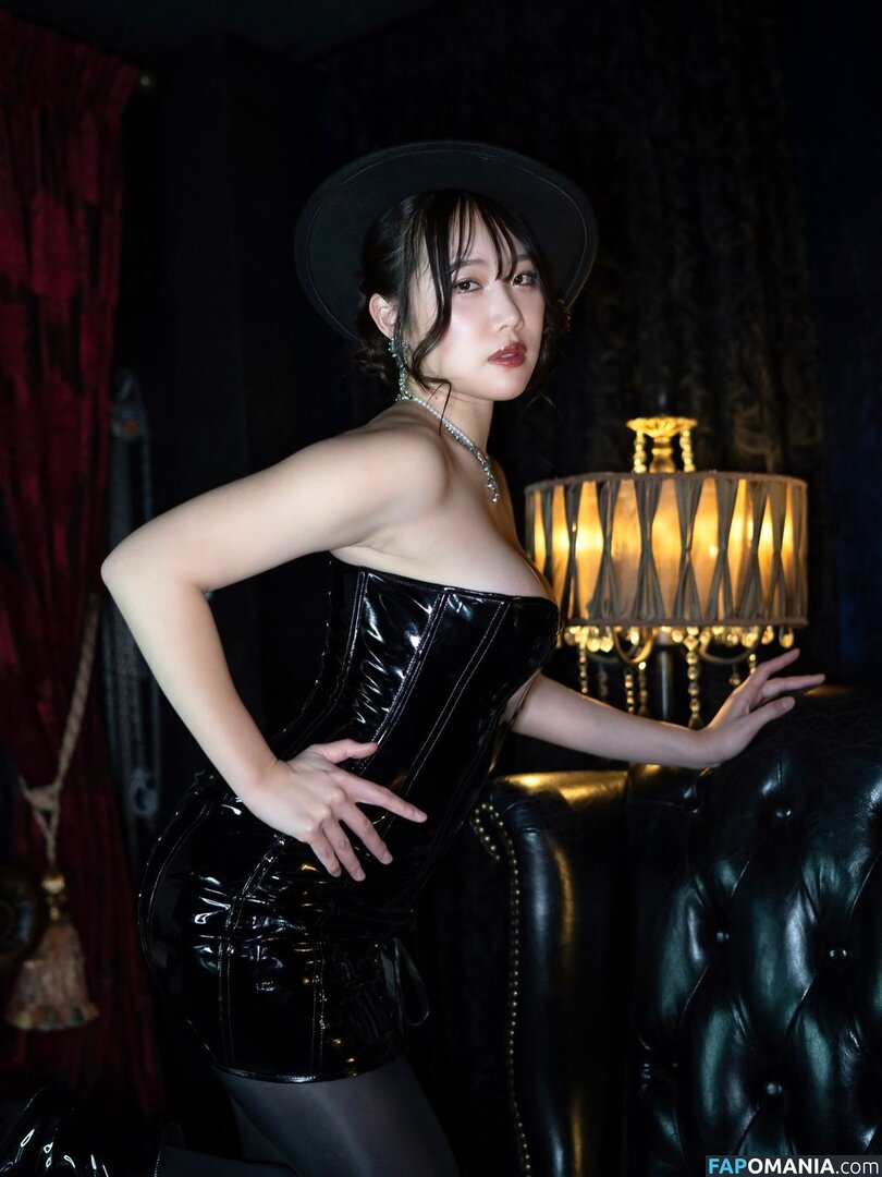 Erika Momoyama / eri0208i / erika_momoyama Nu OnlyFans  Photo fuitée #8