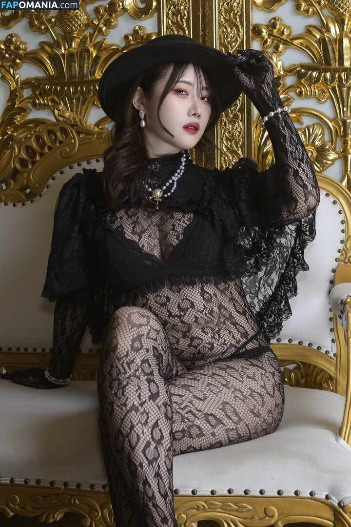 Erika Momoyama / eri0208i / erika_momoyama Nu OnlyFans  Photo fuitée #13