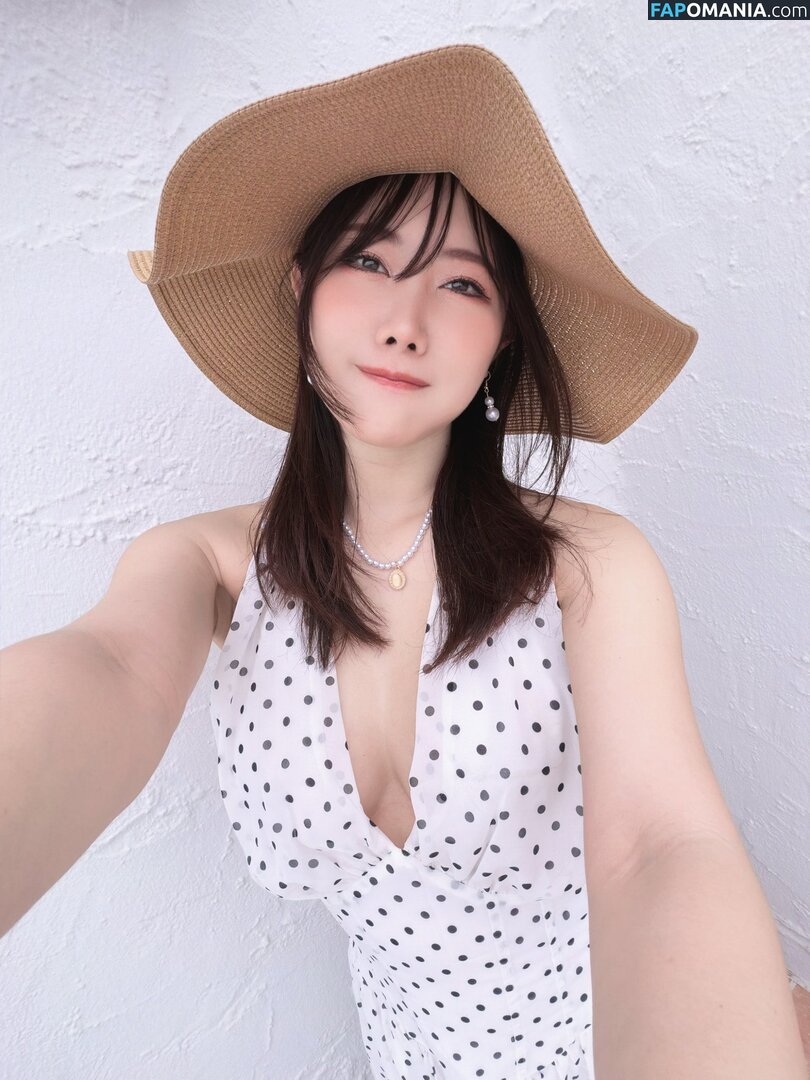 Erika Momoyama / eri0208i / erika_momoyama Nu OnlyFans  Photo fuitée #14