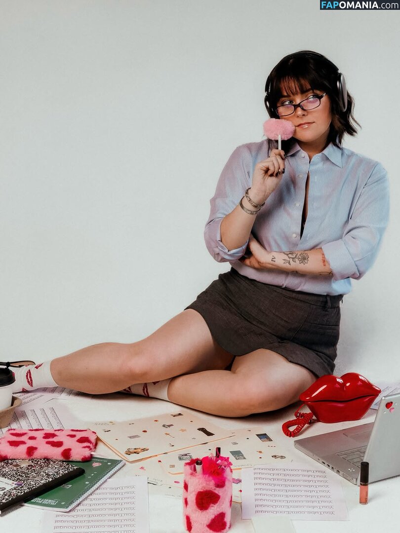 Erin Dougal / Smosh / erindougal Nu OnlyFans  Photo fuitée #16