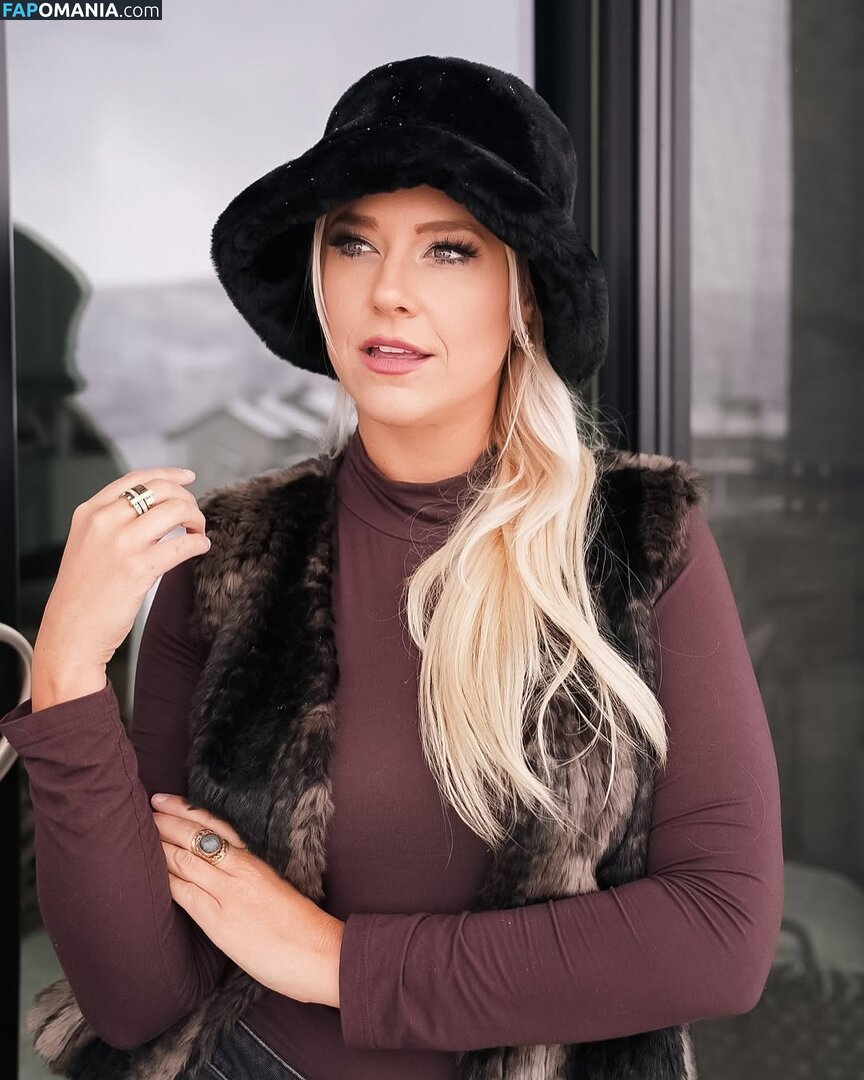 Erin Fay / avrilbaby / erinlfay Nu OnlyFans  Photo fuitée #3