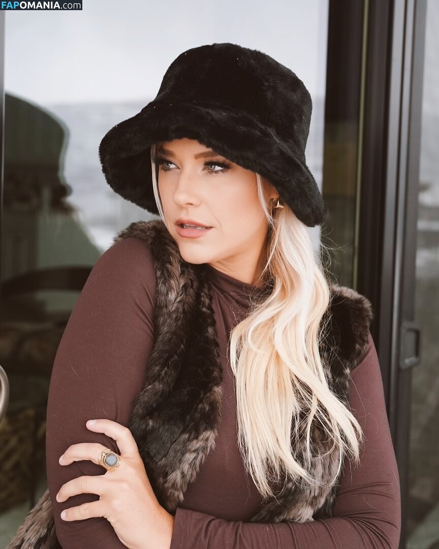 Erin Fay / avrilbaby / erinlfay Nu OnlyFans  Photo fuitée #4