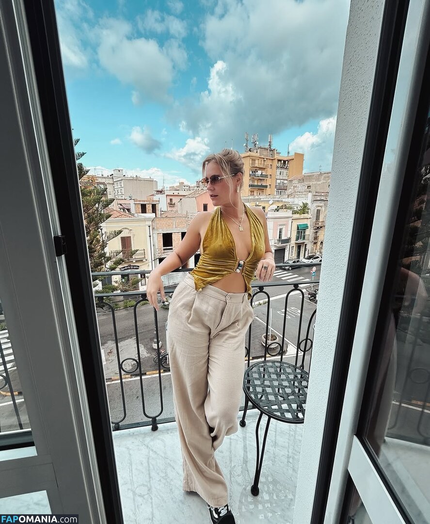 Erin Fay / avrilbaby / erinlfay Nu OnlyFans  Photo fuitée #7