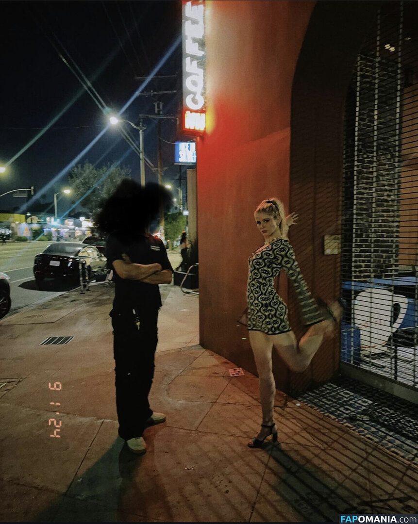 Erin Moriarty / erinelairmoriarty Nu OnlyFans  Photo fuitée #458