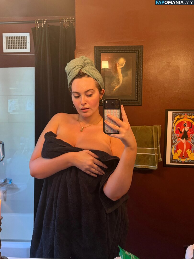 Erinmhk / erinmarleyklay / noterinmhk Nu OnlyFans  Photo fuitée #104
