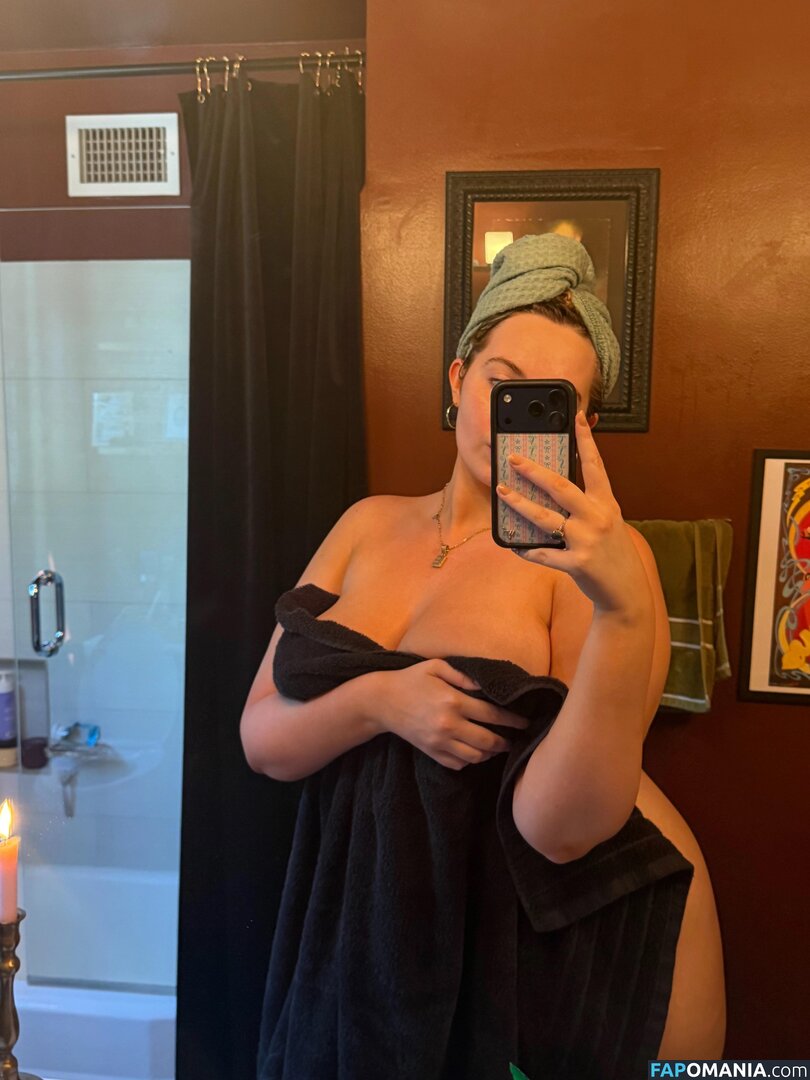 Erinmhk / erinmarleyklay / noterinmhk Nu OnlyFans  Photo fuitée #105
