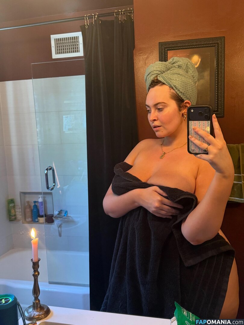 Erinmhk / erinmarleyklay / noterinmhk Nu OnlyFans  Photo fuitée #111