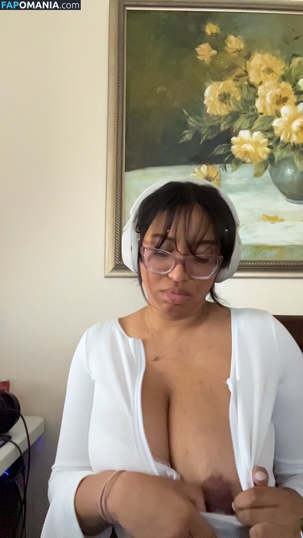 Eromahou / https: Nu OnlyFans  Photo fuitée #8